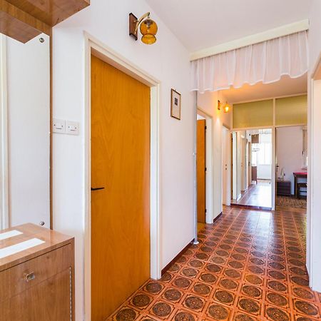 Mica Apartment Криквеница Екстериор снимка