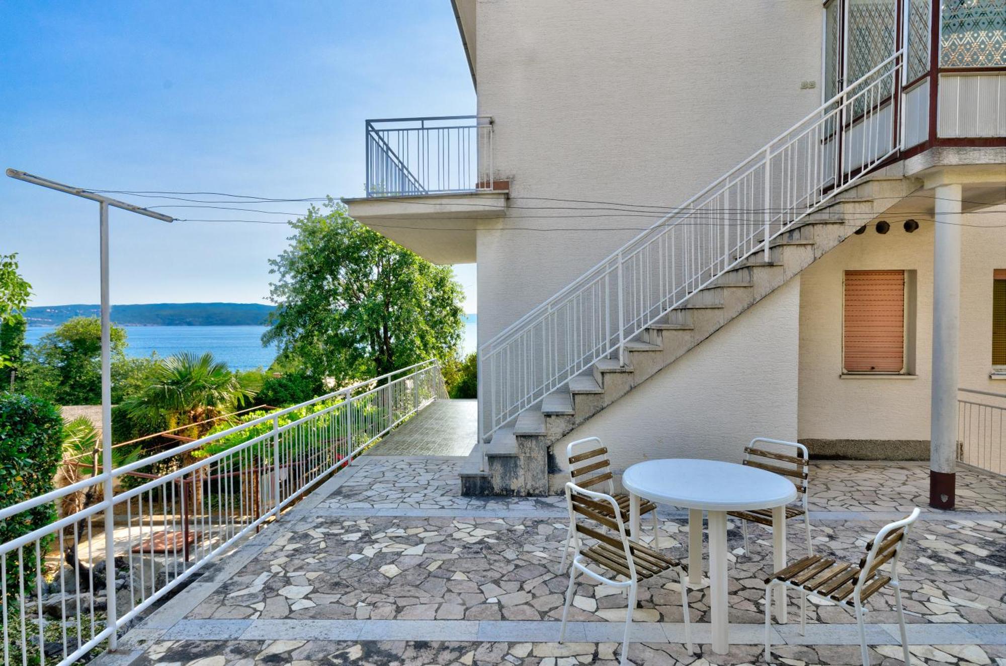 Mica Apartment Криквеница Екстериор снимка